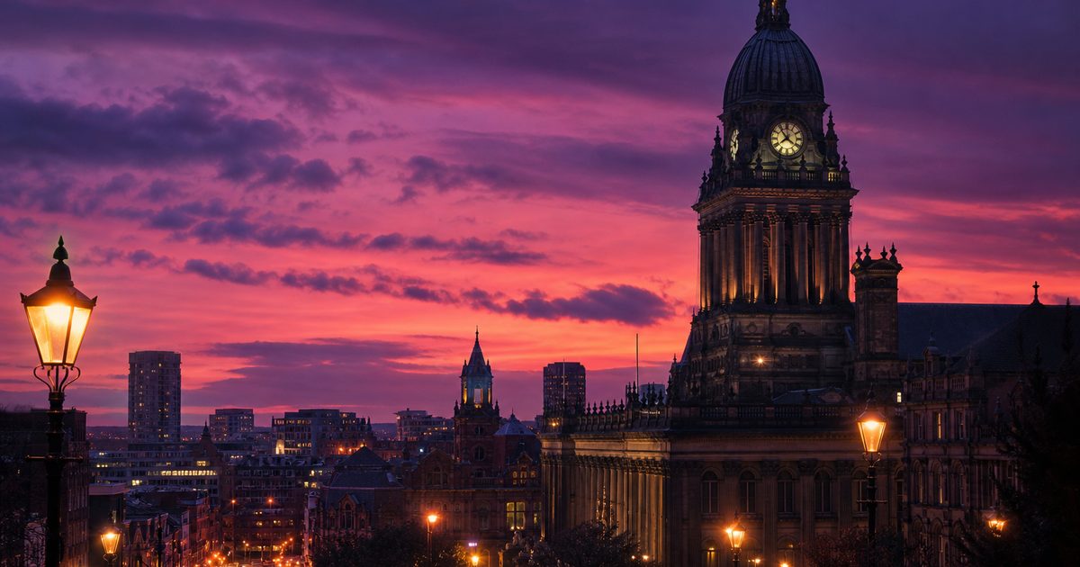Discreet dating in Leeds